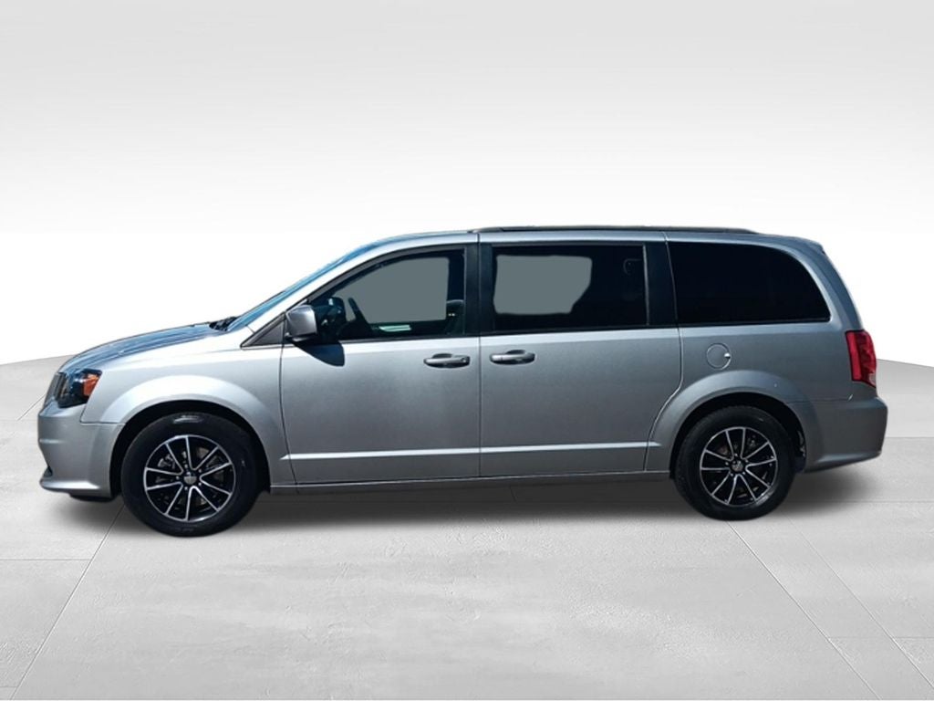 2019 Dodge Grand Caravan — interior view